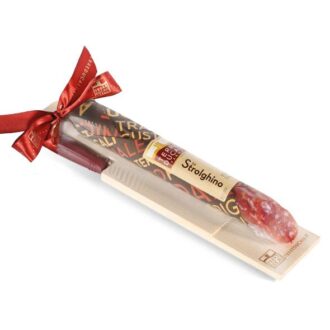 Strolghino di Culatello met snijplank en mes