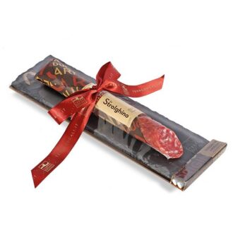 Strolghino di Culatello met krijtbord en krijt